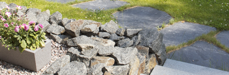 kukka-allas, luonnonkivimuuri, luonnonkivipolku